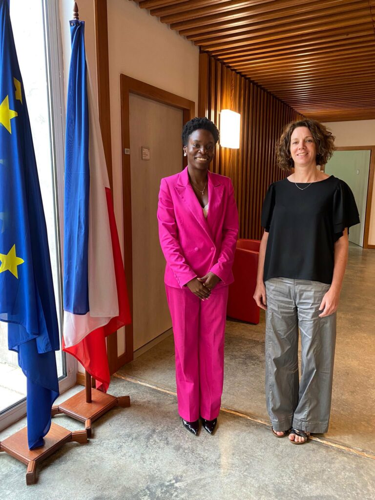 Mme Marie HERRISE et l'ambassade de Franceau Gabon